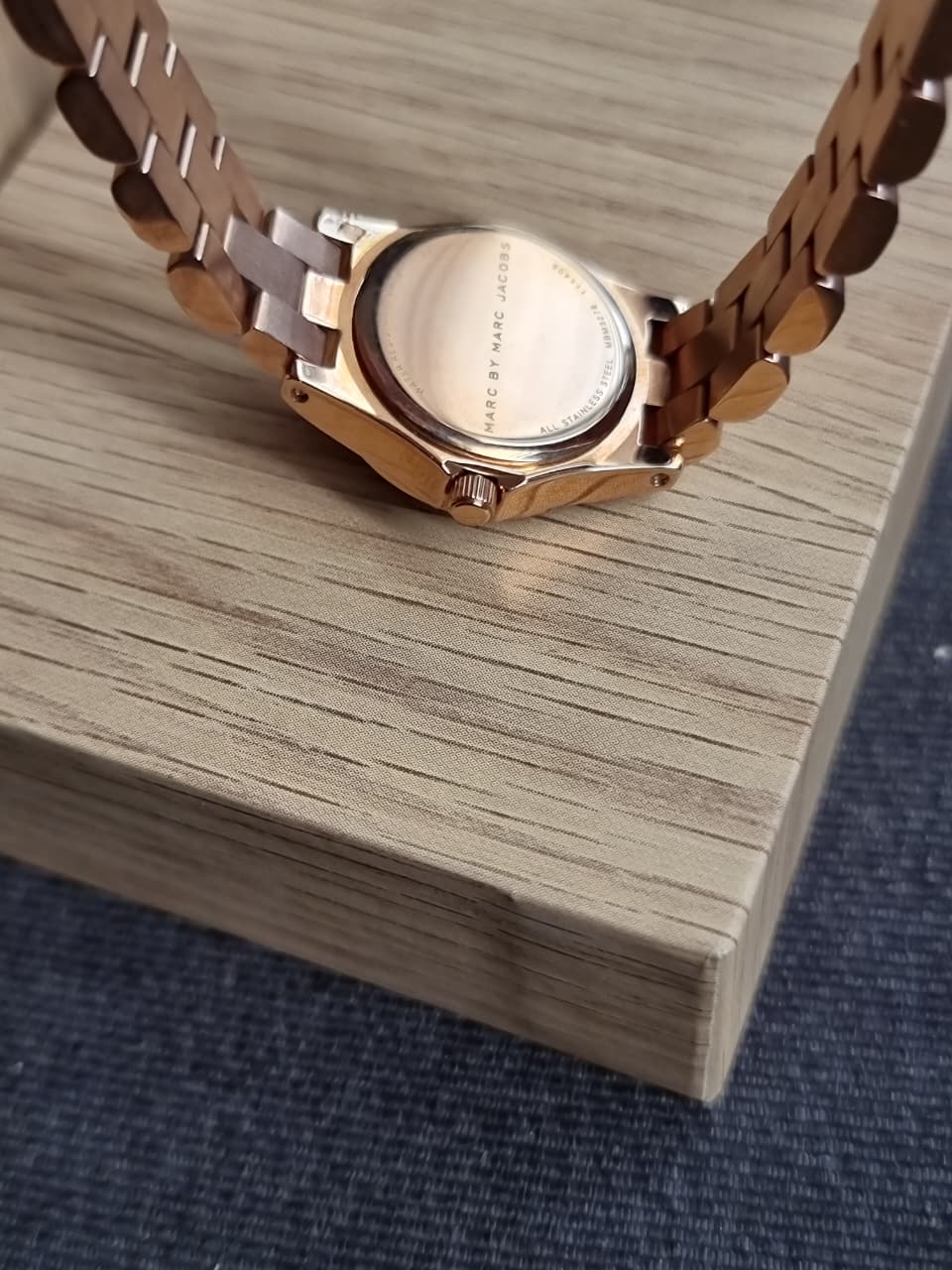 Marc Jacobs Henry Rose Gold Dial Rose Gold Steel Strap Watch For Women - MBM3278