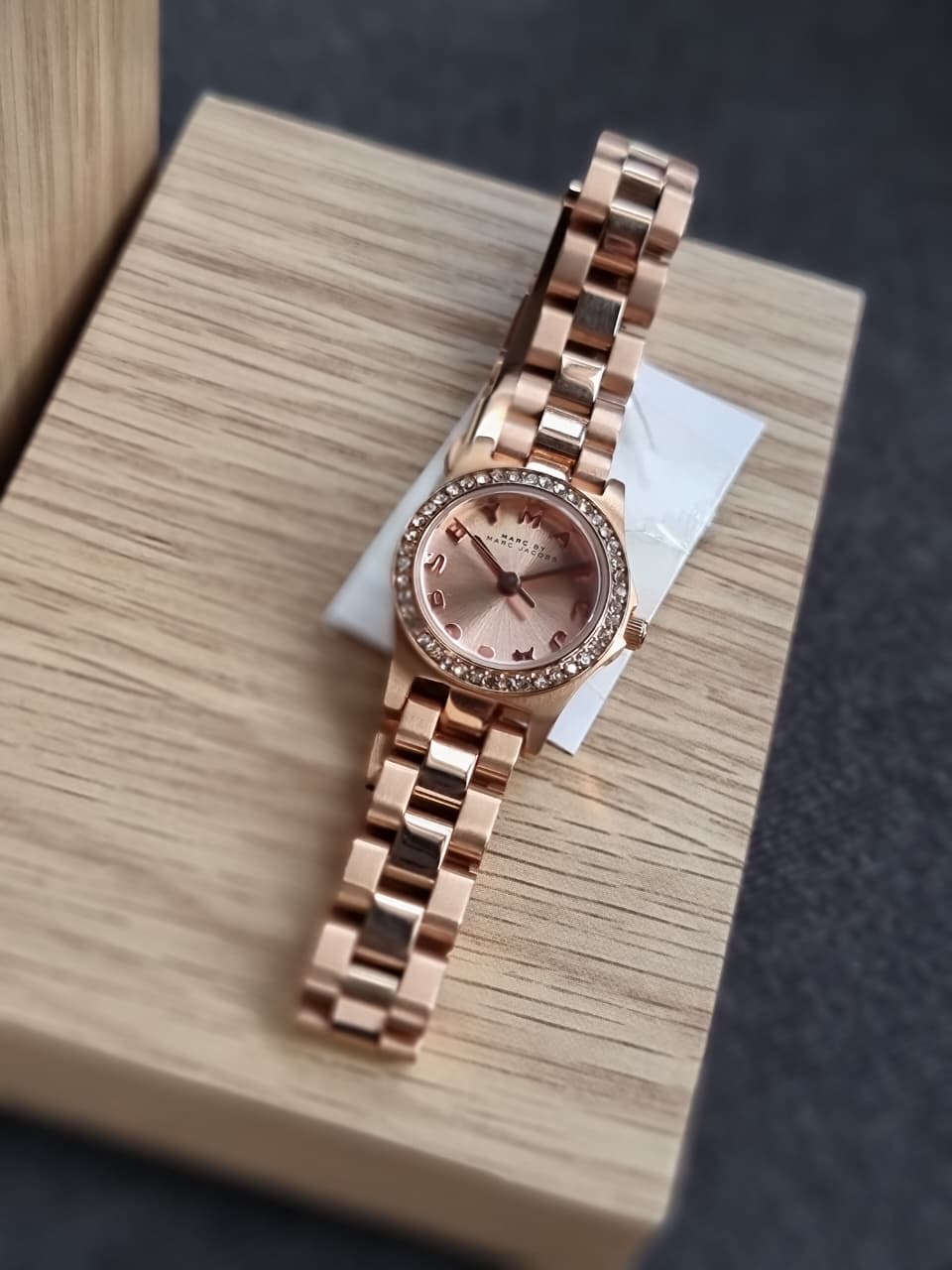 Marc Jacobs Henry Rose Gold Dial Rose Gold Steel Strap Watch For Women - MBM3278