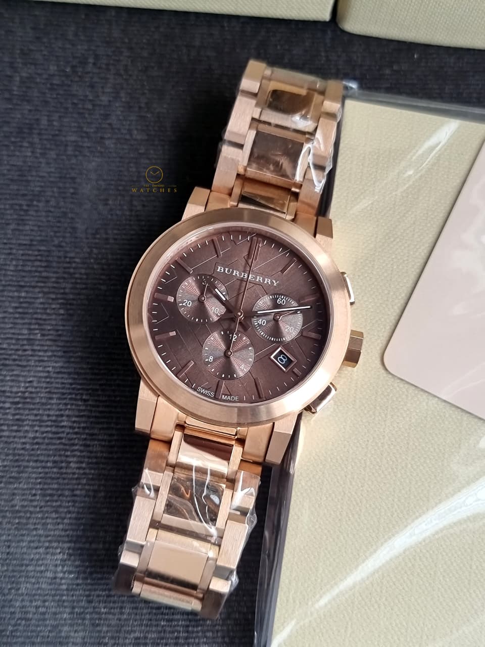 Swiss Rose Gold Date Dial 38mm Unisex Chronograph Wrist Watch The City BU9754