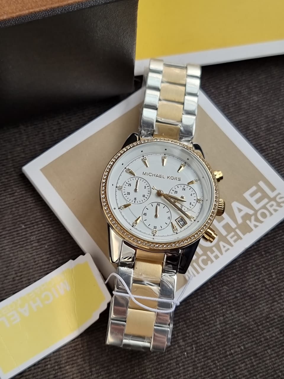Michael Kors Women’s Quartz Chronograph Stainless Steel White Dial 37mm Watch MK6474 (WITHOUT TAG)