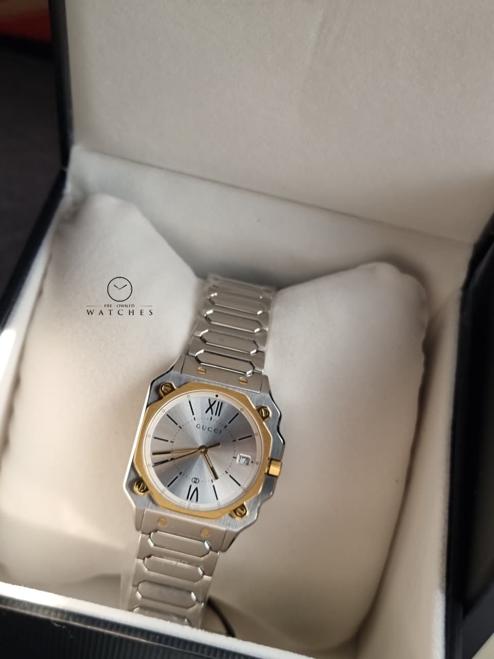 Gucci G-Flat Quartz Stainless Steel 30mm Silver Dial Women's Watch YA166506