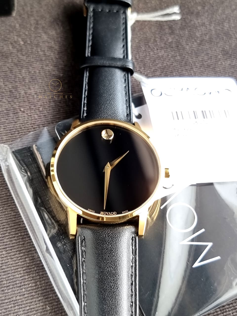 Movado Men’s Quartz Swiss Made Leather Strap Black Dial 40mm Watch 0607271