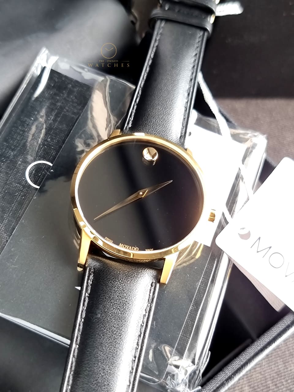 Movado Men’s Quartz Swiss Made Leather Strap Black Dial 40mm Watch 0607271