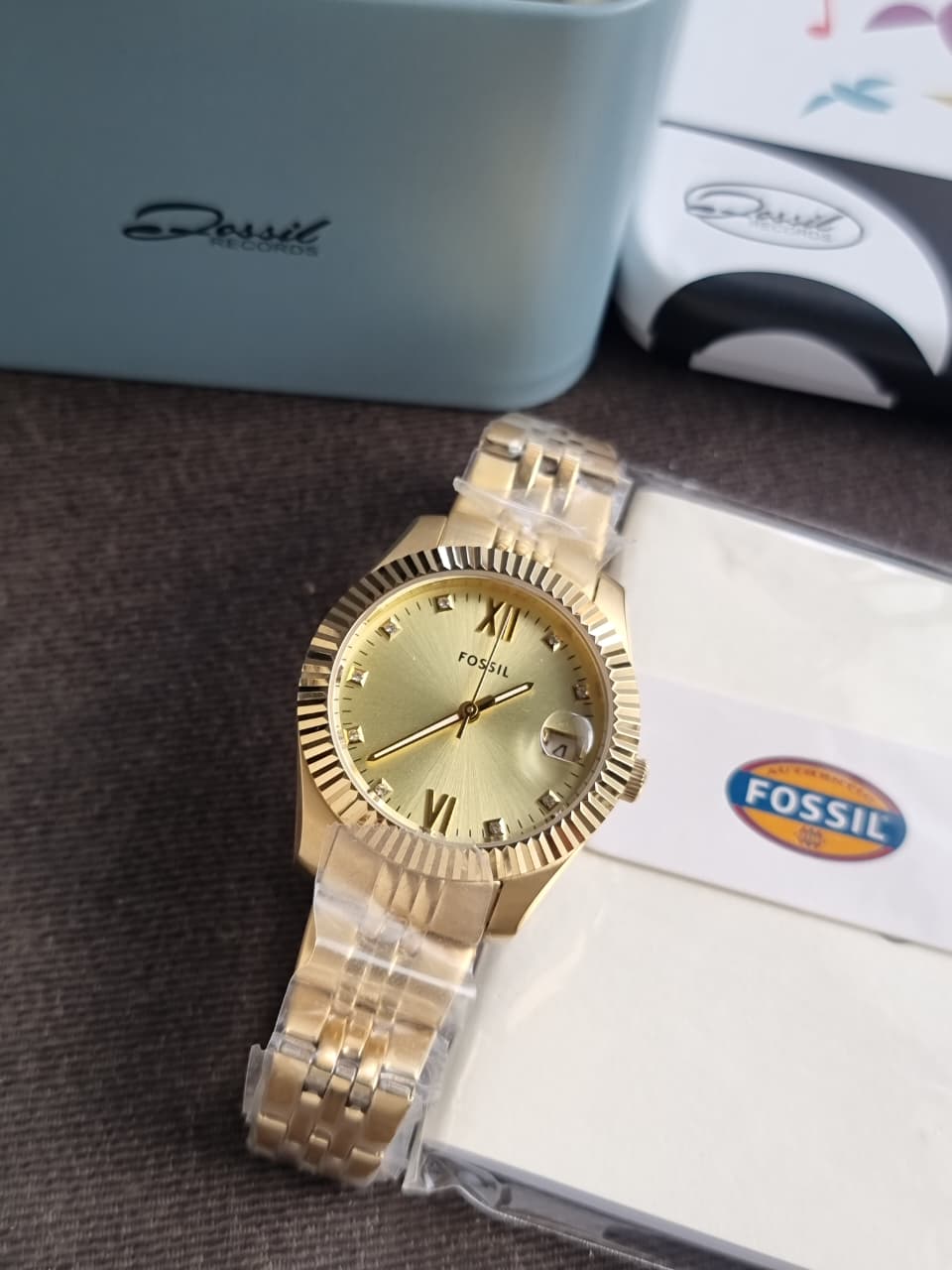 Fossil Scarlette Three-Hand Date Gold-Tone Stainless Steel Watch ES5338
