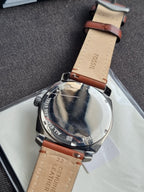 Machine Three-Hand Date Brown Leather Watch FS5900
