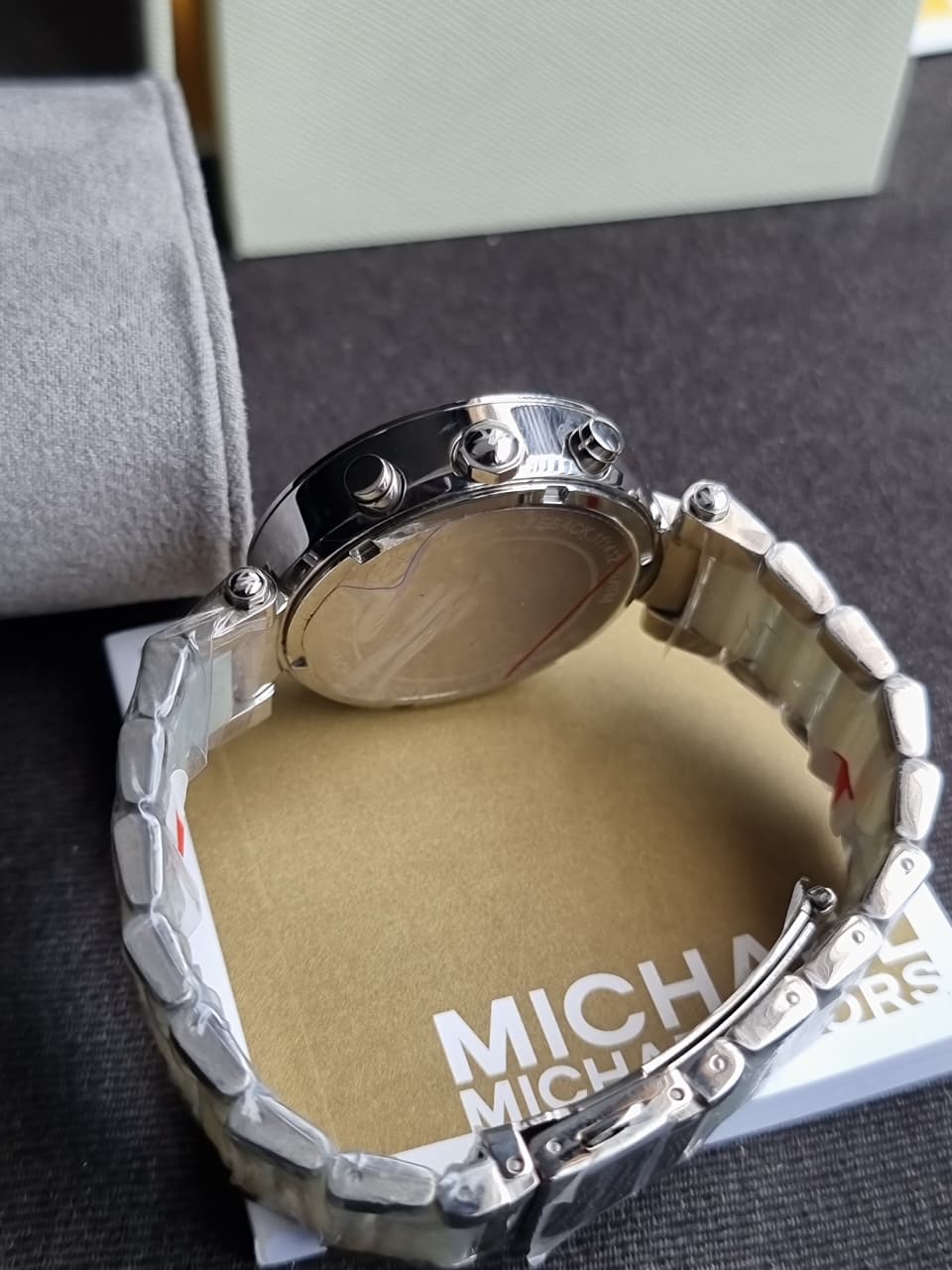 Michael Kors Women’s Quartz Stainless Steel Mother of Pearl Dial 39mm Watch MK6138