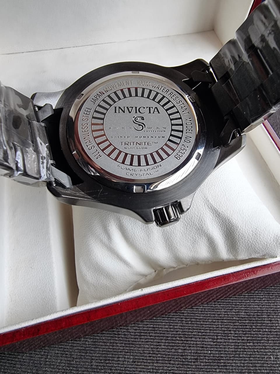 Invicta 25339 Men's Speedway Grey Dial Gunmetal IP Steel Bracelet Quartz Watch