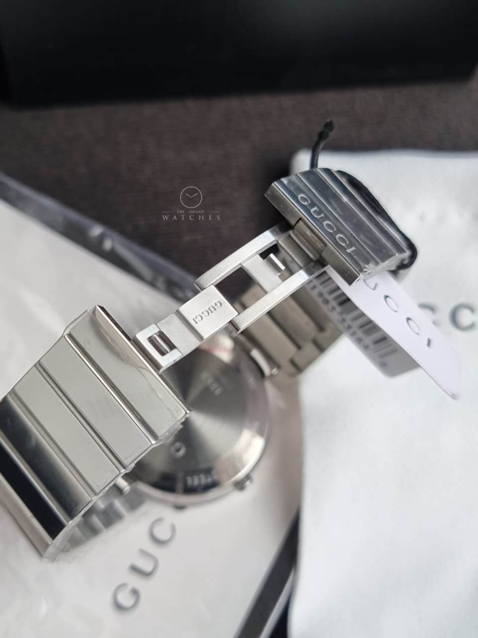 Gucci Women's Silver Dial Stainless Steel Band Watch [YA133308]
