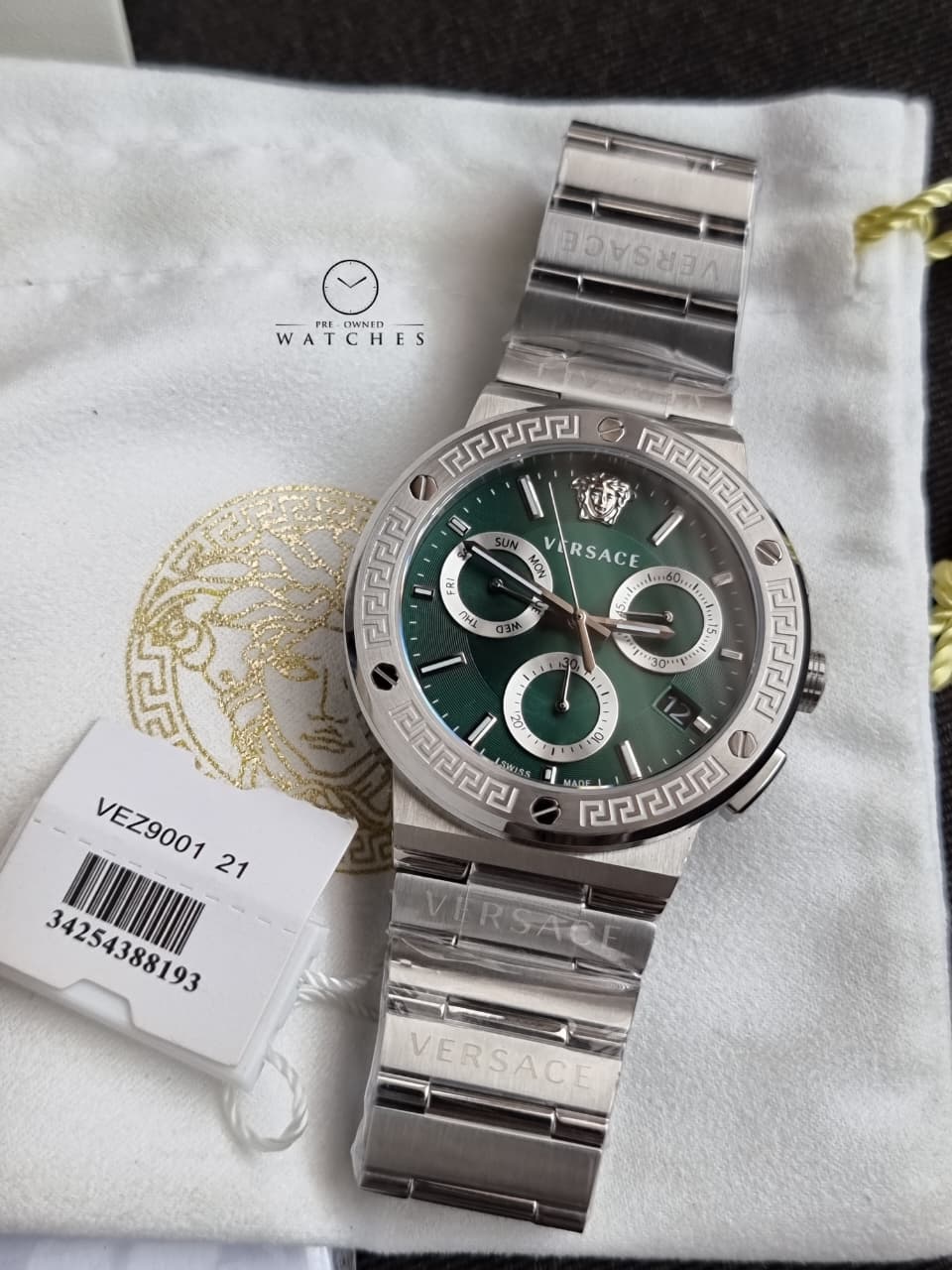 Versace Men’s Quartz Swiss Made Silver Stainless Steel Green Dial 43mm Watch VEZ900121
