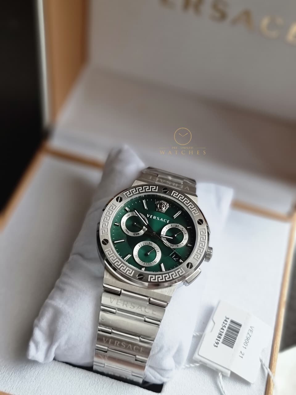 Versace Men’s Quartz Swiss Made Silver Stainless Steel Green Dial 43mm Watch VEZ900121