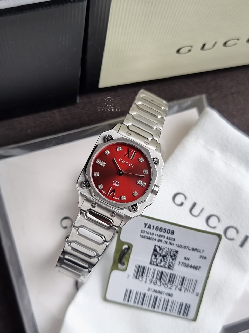 Gucci Women's YA166508 G-Flat 24mm Quartz