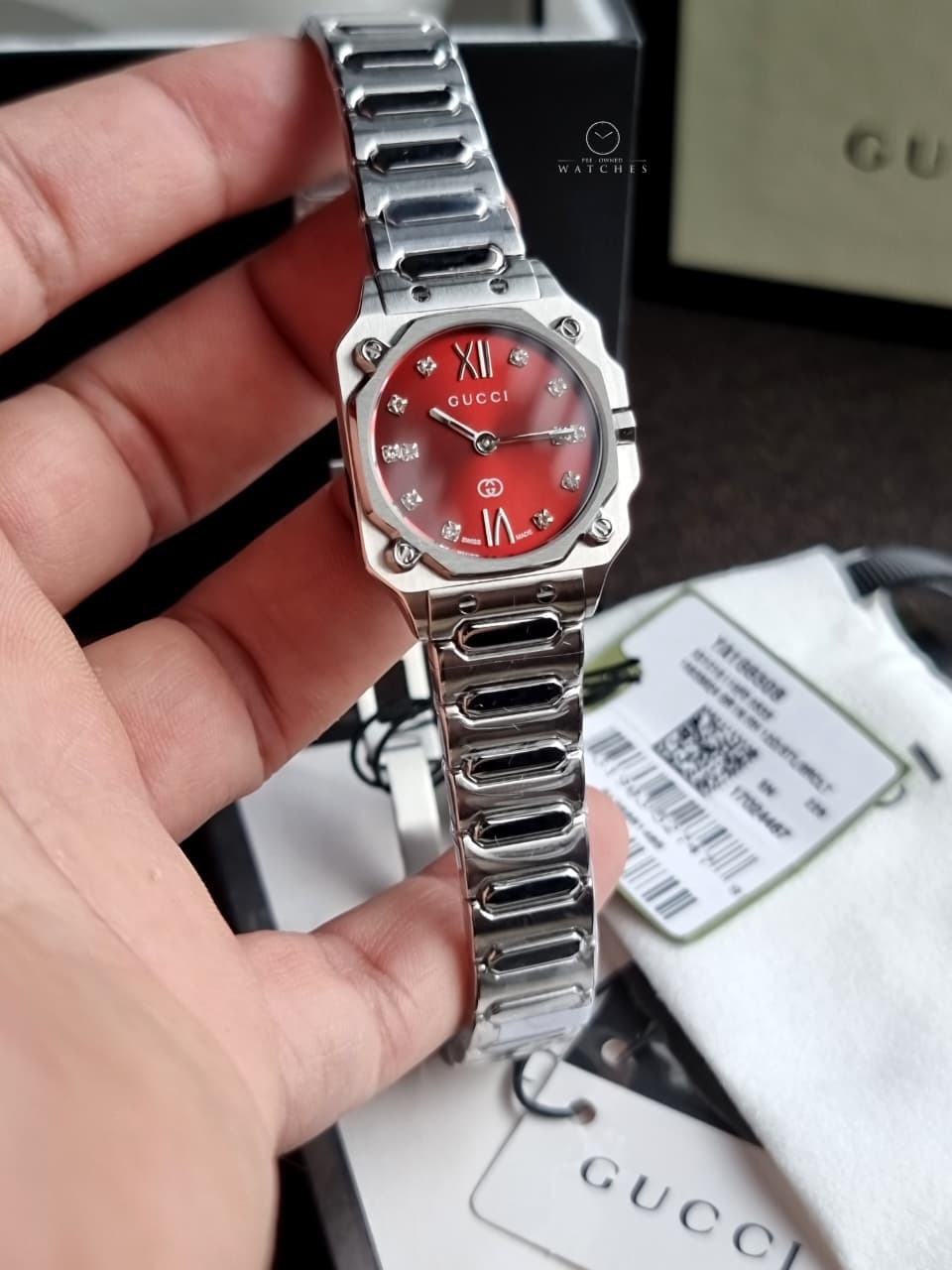 Gucci Women's YA166508 G-Flat 24mm Quartz