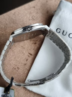 Gucci Unisex Swiss Made Quartz Silver Stainless Steel White Dial-Ocean Blue Glass 38mm Watch YA163409