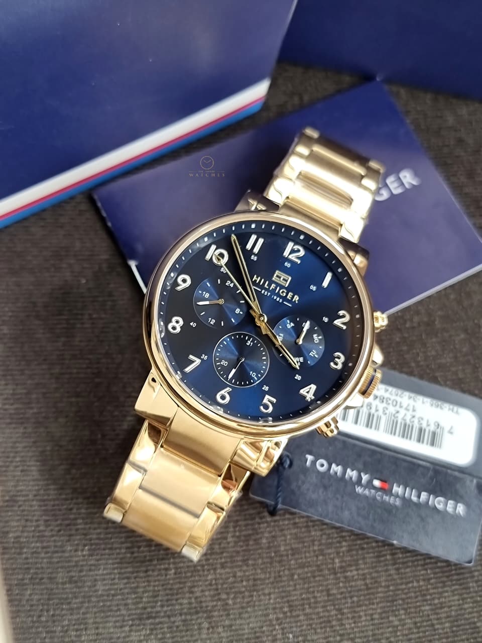 Tommy Hilfiger Men's Quartz Case and Bracelet Dressy Watch, Color: Gold Plated (Model: 1710384)