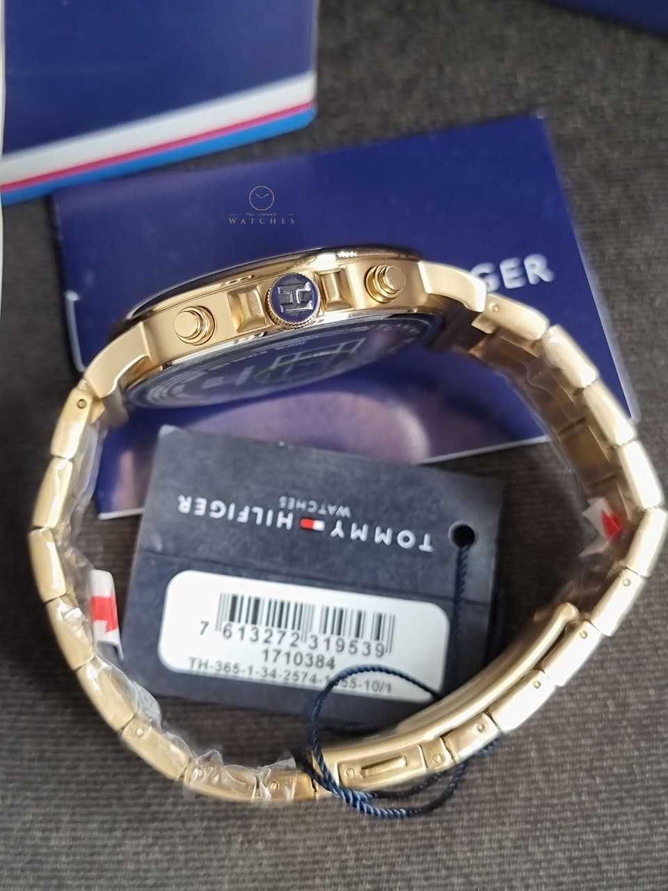 Tommy Hilfiger Men's Quartz Case and Bracelet Dressy Watch, Color: Gold Plated (Model: 1710384)