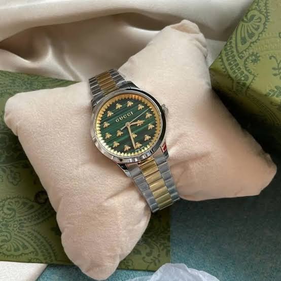 Gucci G-Timeless With Bee Motif , 32mm MPN: YA1265042