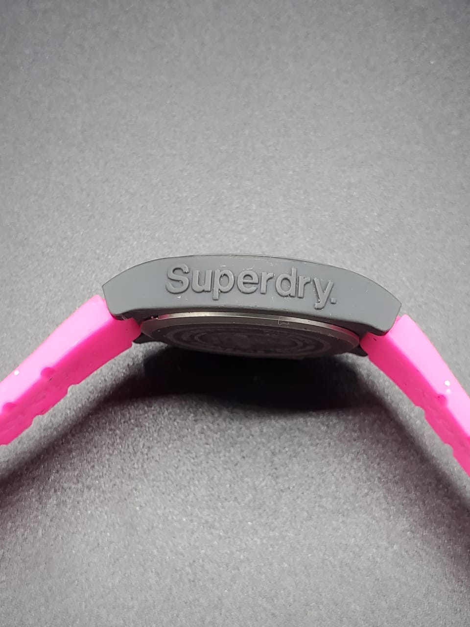 Superdry Women's Urban Quartz Watch with Silicone Strap, Pink, 18 (Model: SYL189PP)