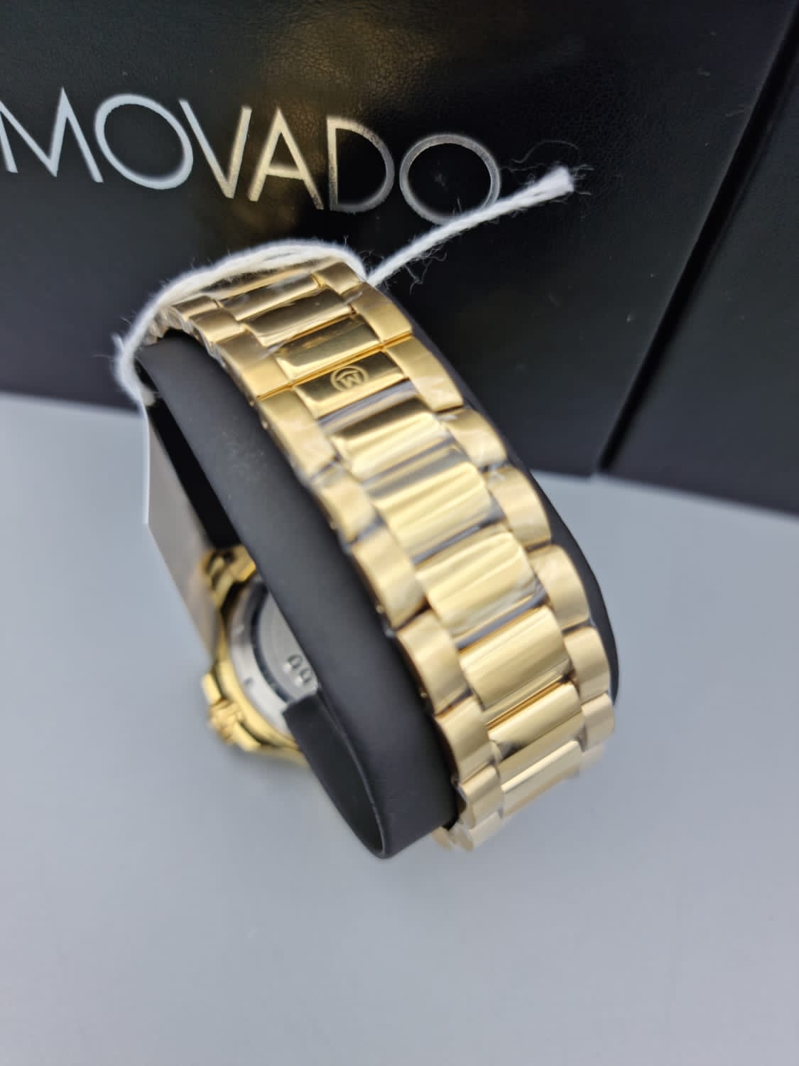 Movado Men's Series 800 Quartz Swiss Made Stainless Steel Black Dial 4