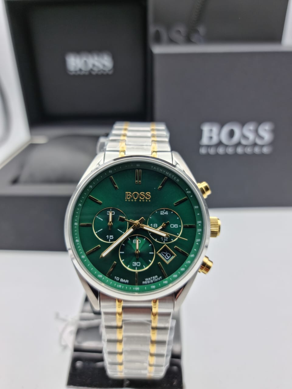 BOSS Men Analog Quartz Watch with Stainless Steel Strap 1513878