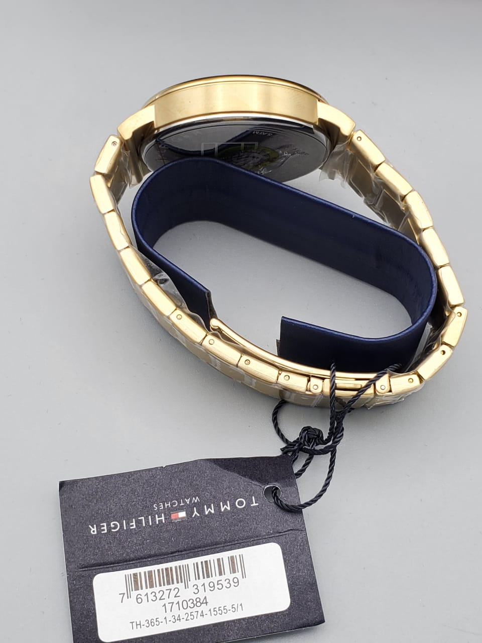 Tommy Hilfiger Men's Quartz Case and Bracelet Dressy Watch, Color: Gold Plated (Model: 1710384)