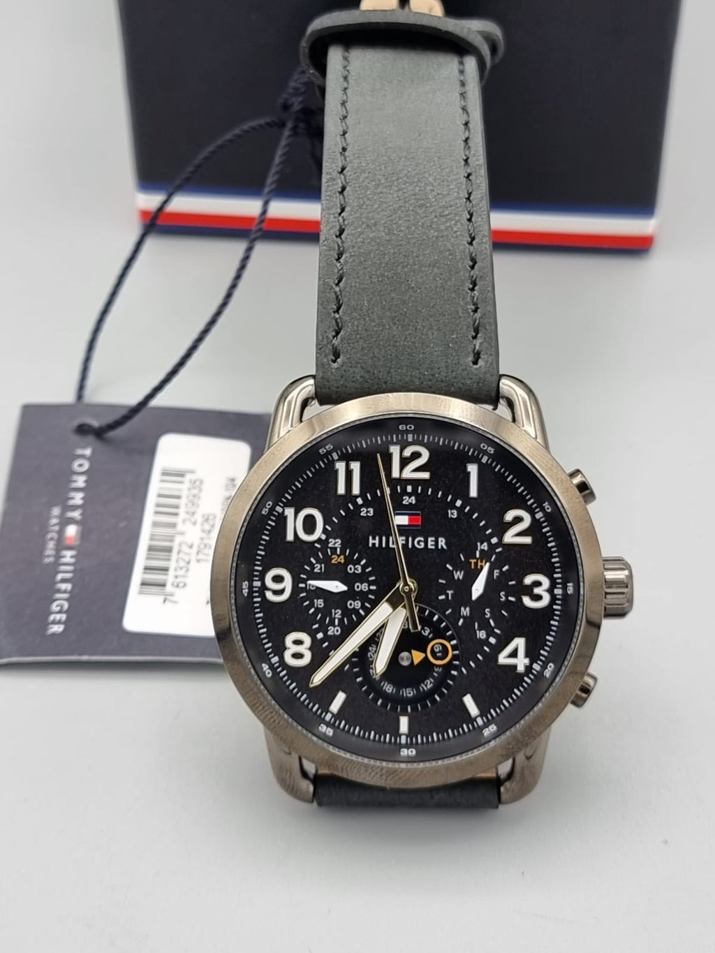Tommy Hilfiger Briggs Black Dial Leather Strap Men's Watch 1791426