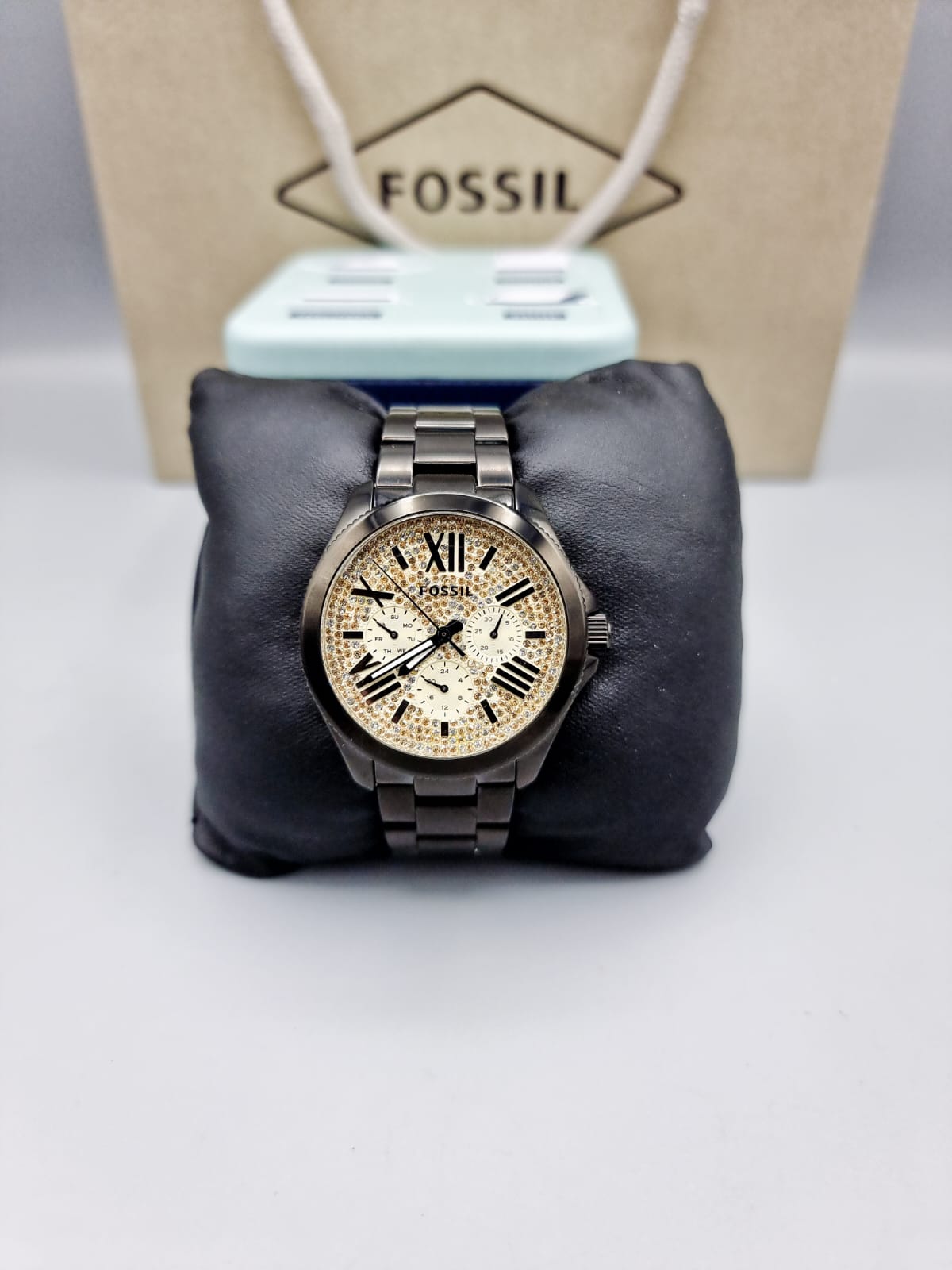 Amazon.com: Fossil Men's Stainless Steel Engravable ID Bracelet, Color:  Black/Brown, Gunmetal (Model: JF03185793): Clothing, Shoes & Jewelry