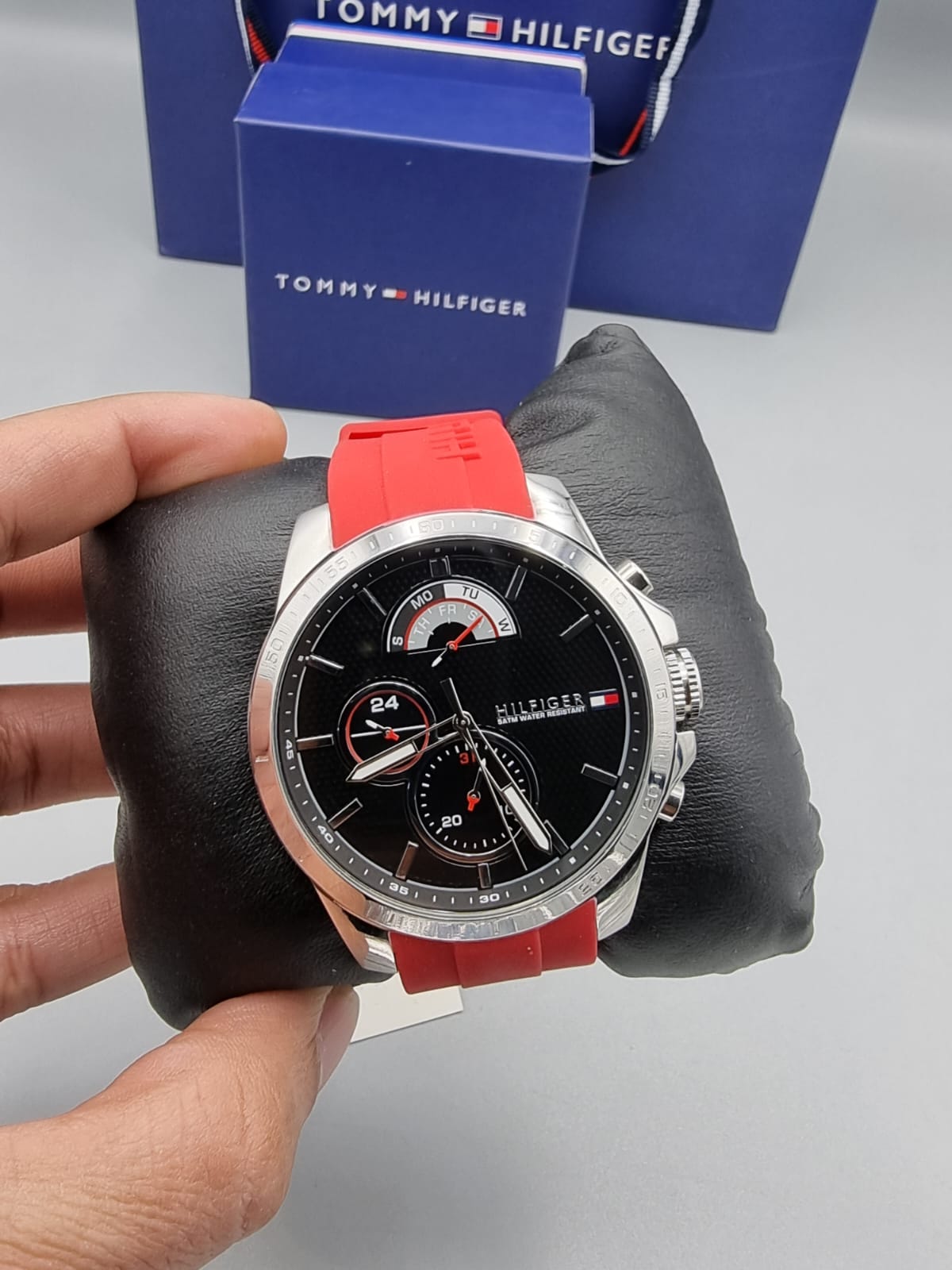 Tommy Hilfiger Men's Cool Sport Stainless Steel Quartz Watch with Silicone Strap