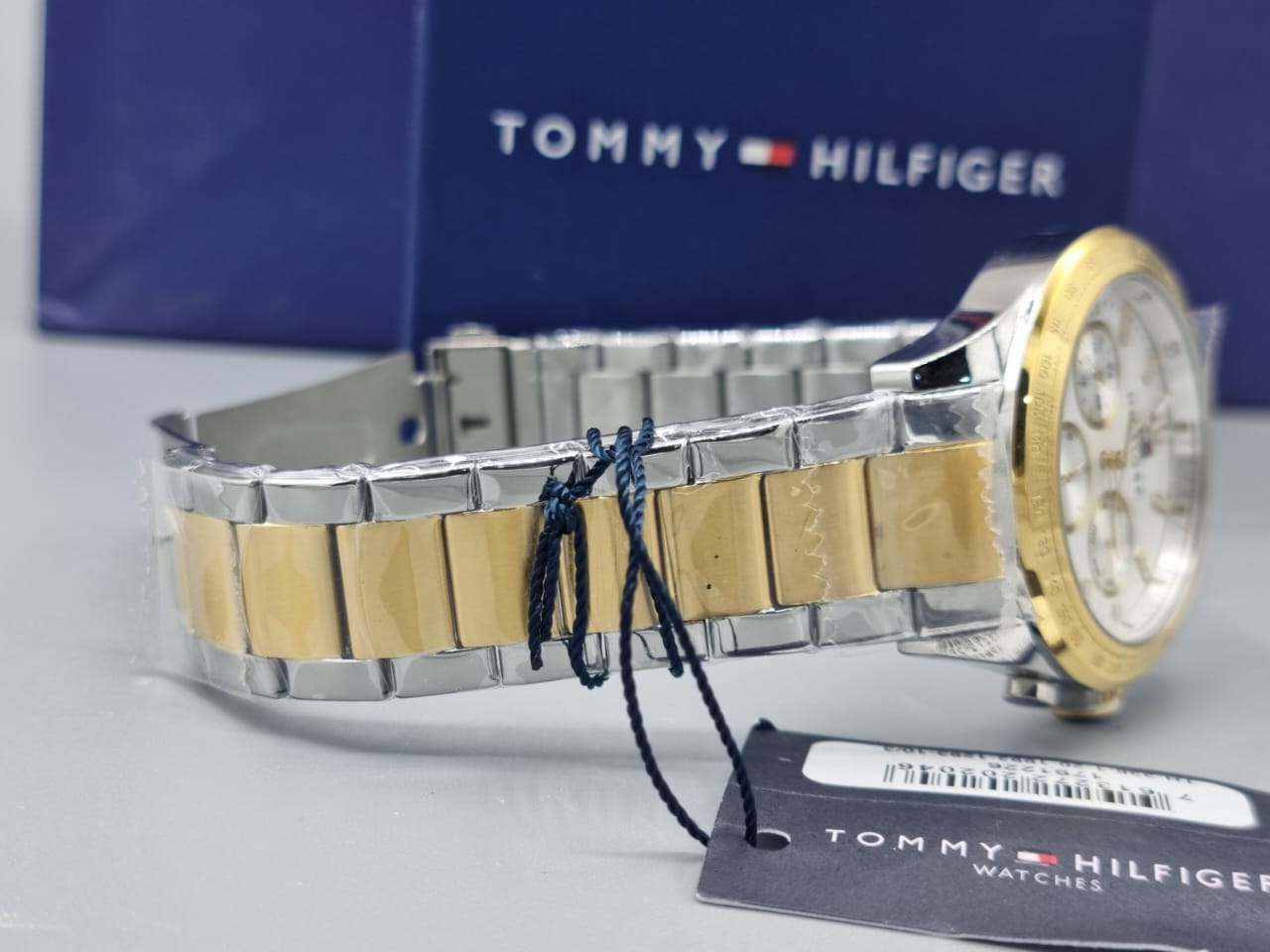 Tommy Hilfiger Men’s Quartz Stainless Steel White Dial 44mm Watch 1791226