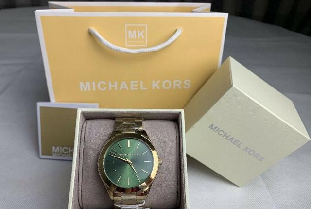 Michael Kors Womens Analogue Quartz Watch with Stainless Steel Strap MK3435, Gold/Green, Fashion