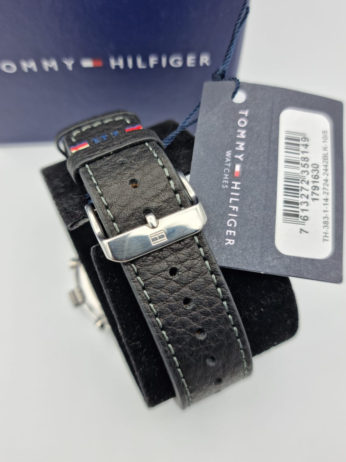 Tommy hilfiger men's black leather strap watch 44mm Clearance