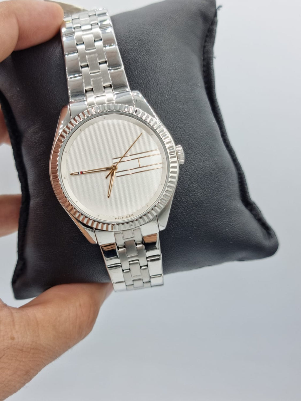 Tommy Hilfiger Women'S Silver White Dial Stainless Steel Watch - 1782080