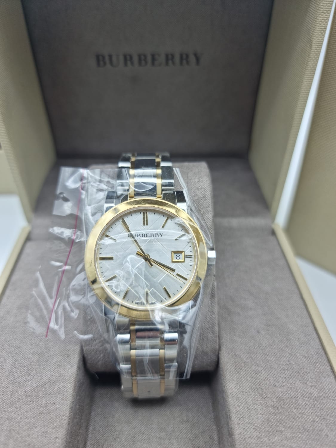BURBERRY Silver Dial Two-tone Silver and Gold-tone Bracelet Ladies Watch BU9115