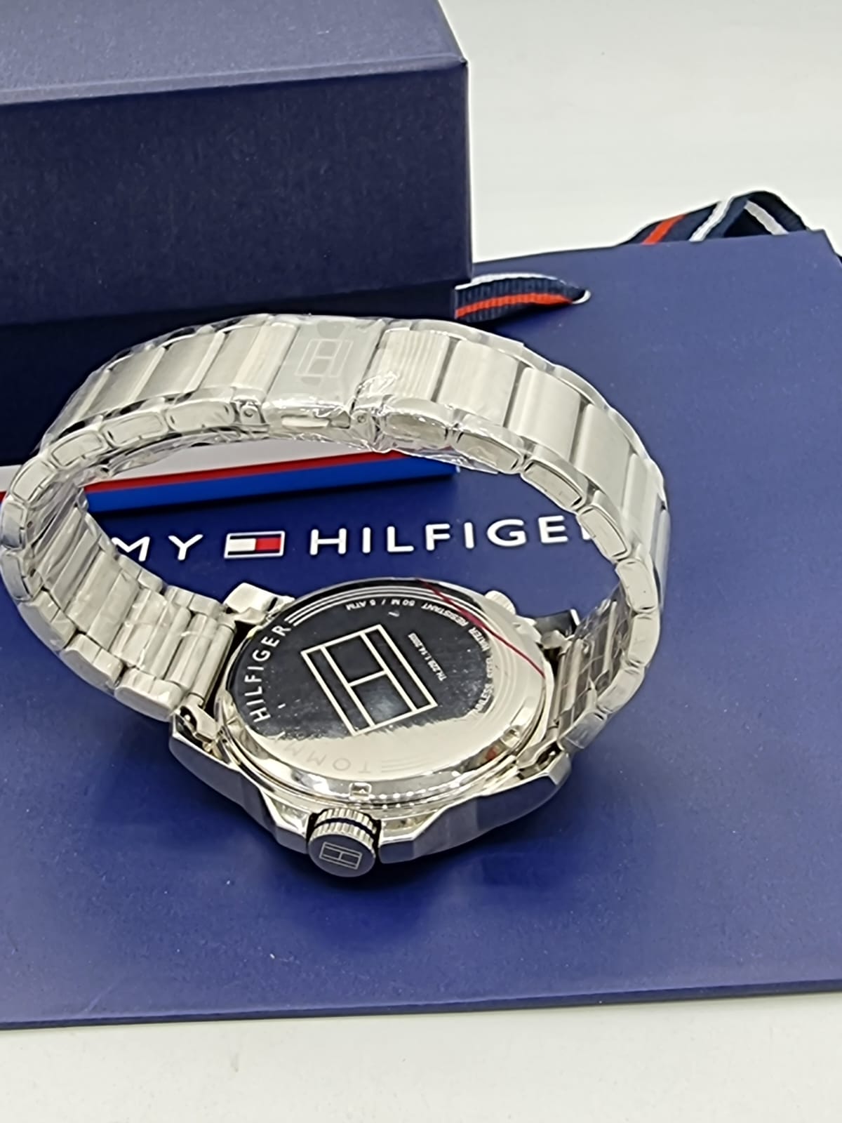 Tommy Hilfiger Men's 1791222 Cool Sport Analog Display Japanese Quartz Silver Watch