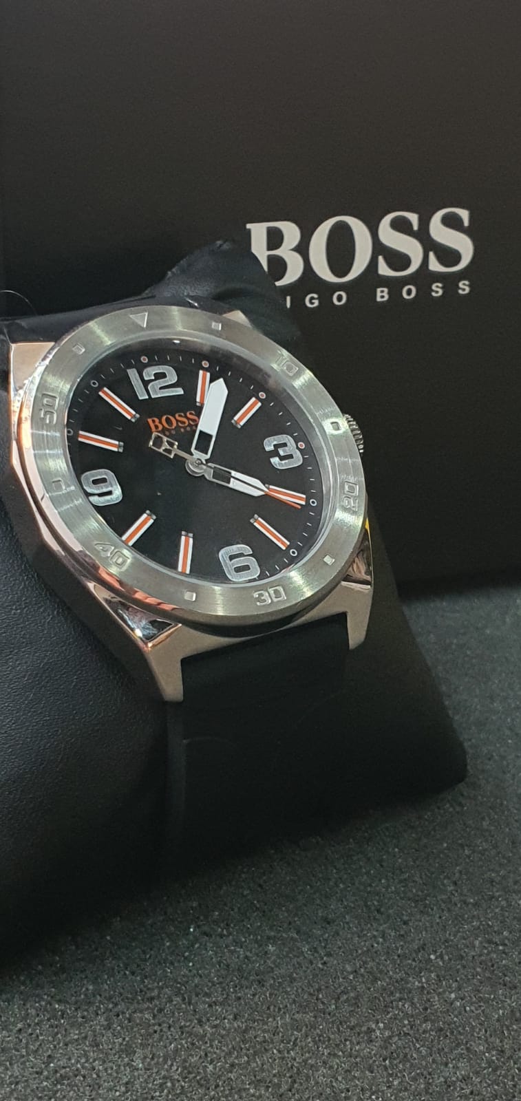 HUGO BOSS MEN'S WATCH STAINLESS STEEL BLACK DIAL GENUINE