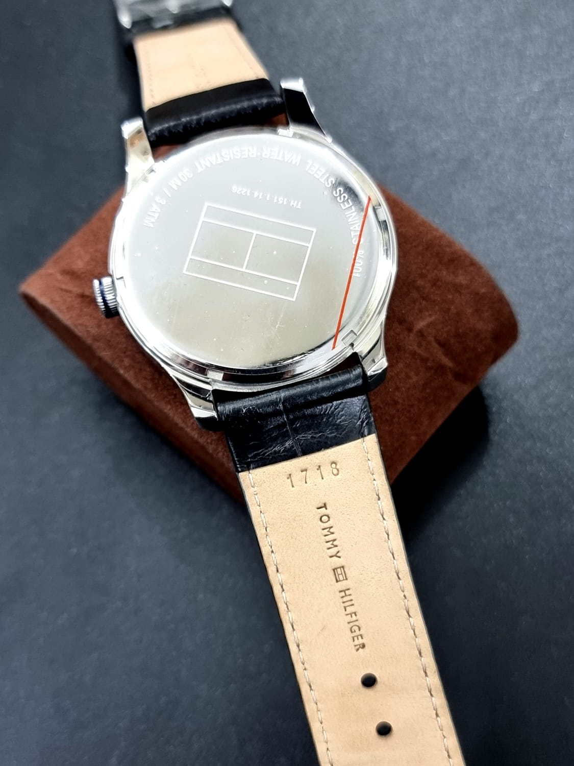 Tommy hilfiger watch 3atm Outlet
