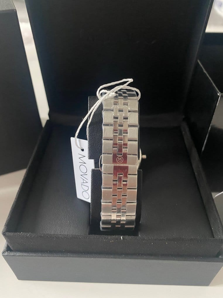 Movado Men’s Swiss Made Stainless Steel Bracelet 40mm Watch 606504