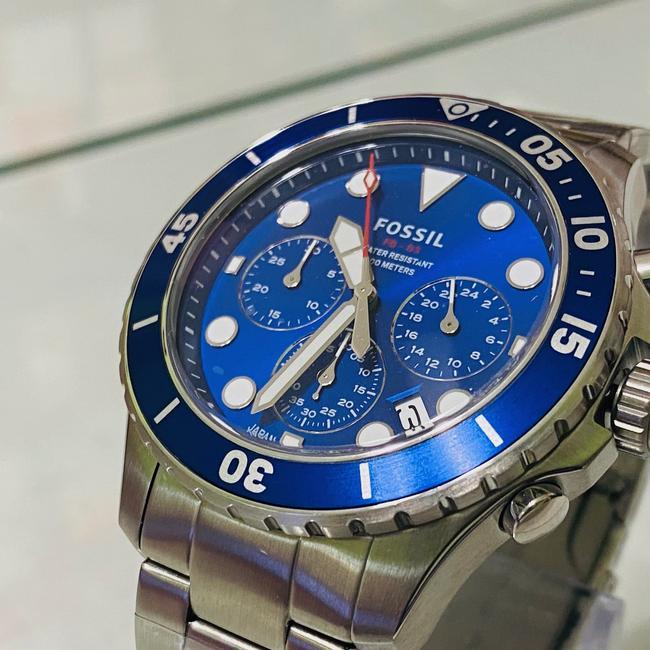 Fossil Men’s Chronograph Quartz Stainless Steel Blue Dial 46mm Watch FS5724